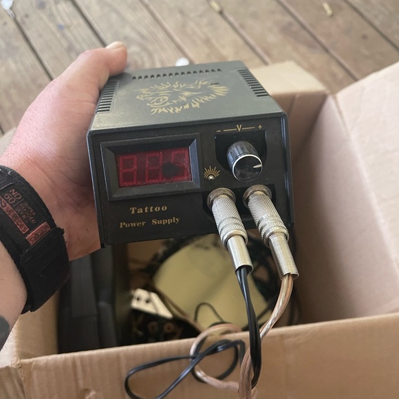 Tattoo gear basically all you need besides talent - Picture 7 of 15